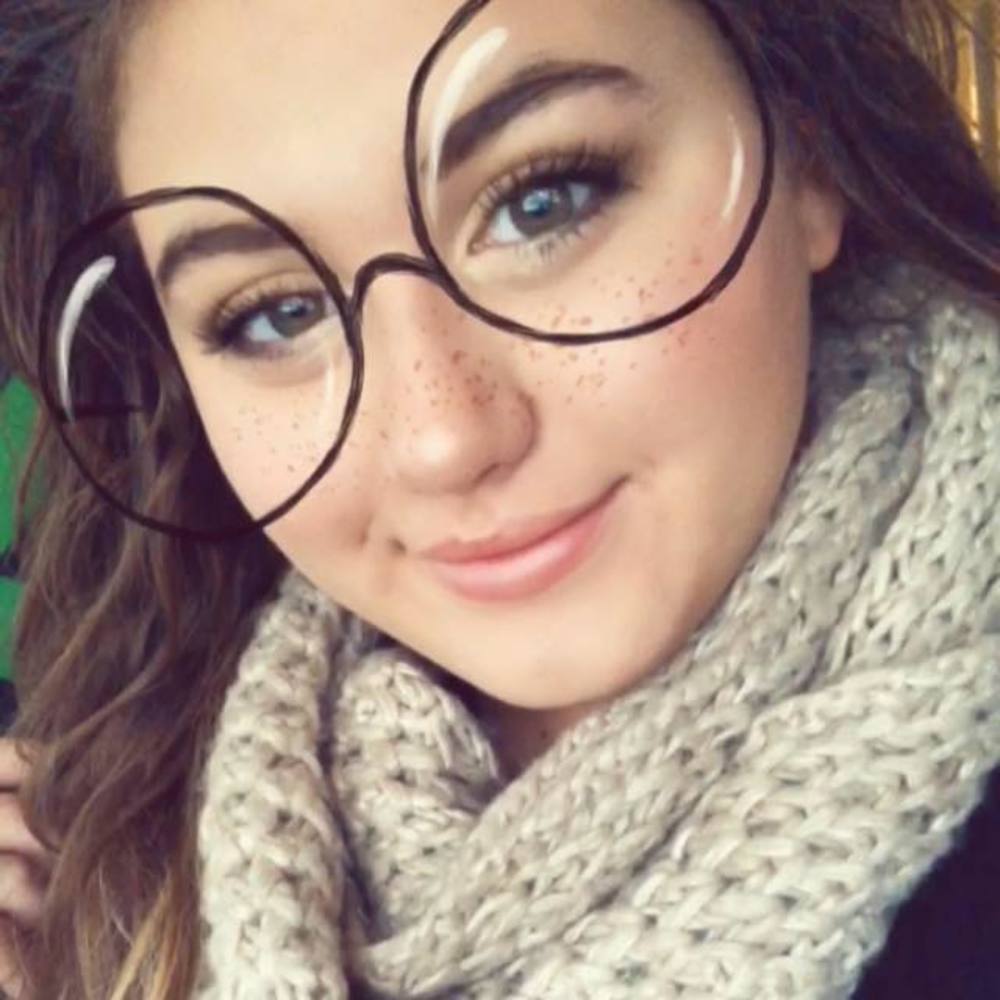 Meet your Posher, Taylor